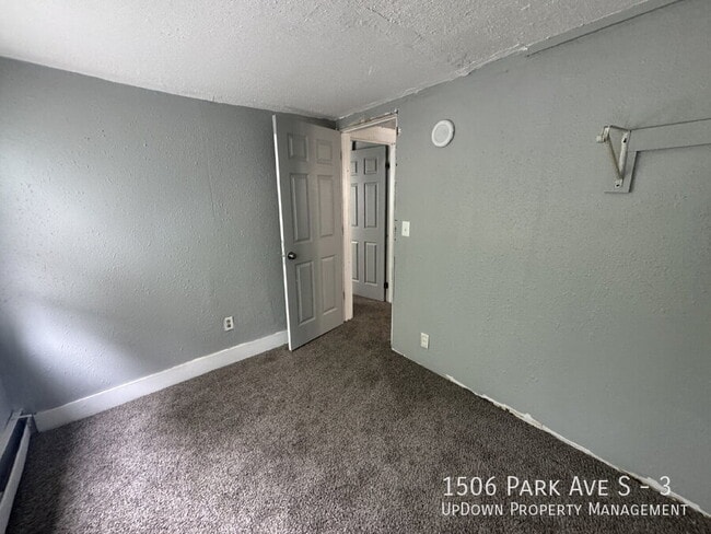 Building Photo - 1506 Park Ave
