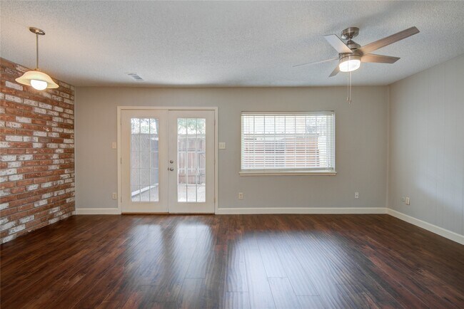 Building Photo - 14529 Misty Meadow Ln