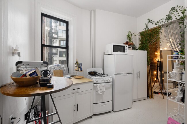 Interior Photo - 11 Stanton Street