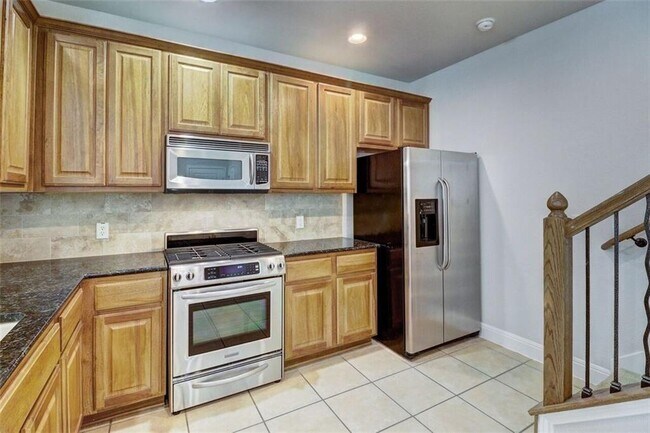 Building Photo - 3406 Menchaca Rd