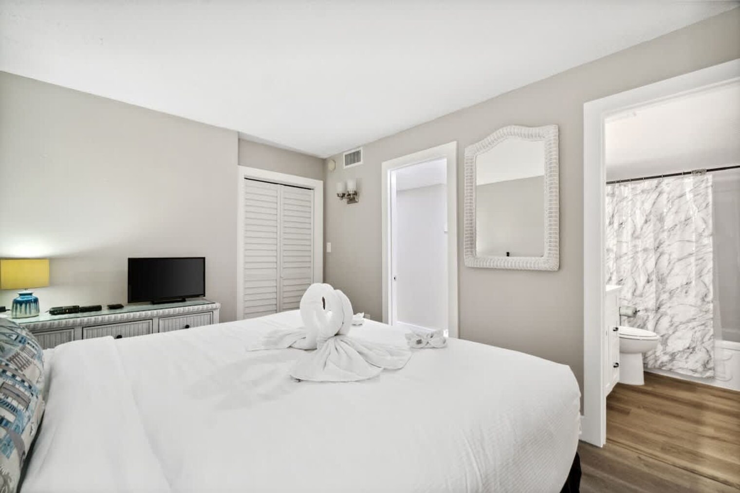 Building Photo - 8815 Thomas Dr