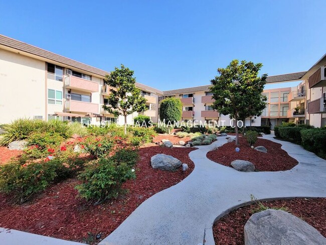 Building Photo - 5585 E Pacific Coast Hwy