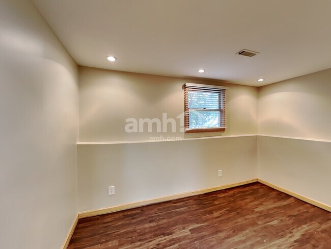 Building Photo - 2110 Three Forks Dr