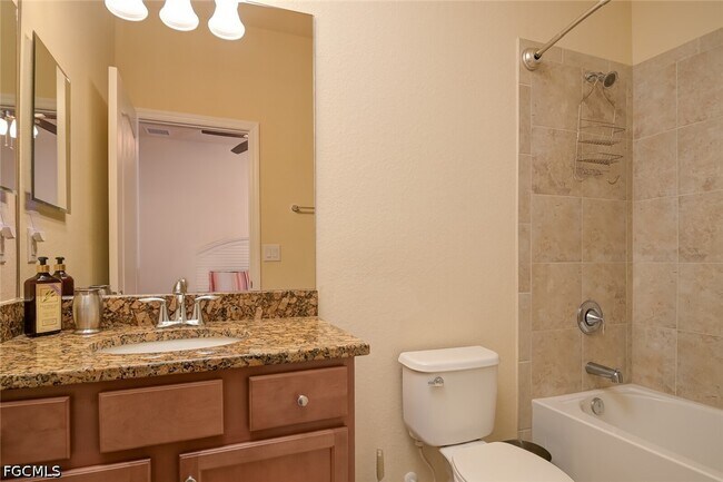 Building Photo - 10973 Cherry Laurel Dr