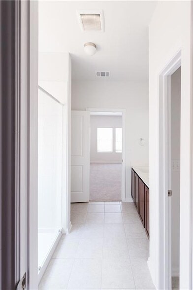 Building Photo - 245 Crystal Brook Dr