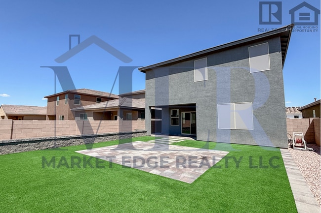 Building Photo - 4Bed/3Bath Home at I10/Wilmot Rd! $199 MOV...