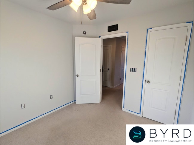 Building Photo - 1325 Claytor Ln