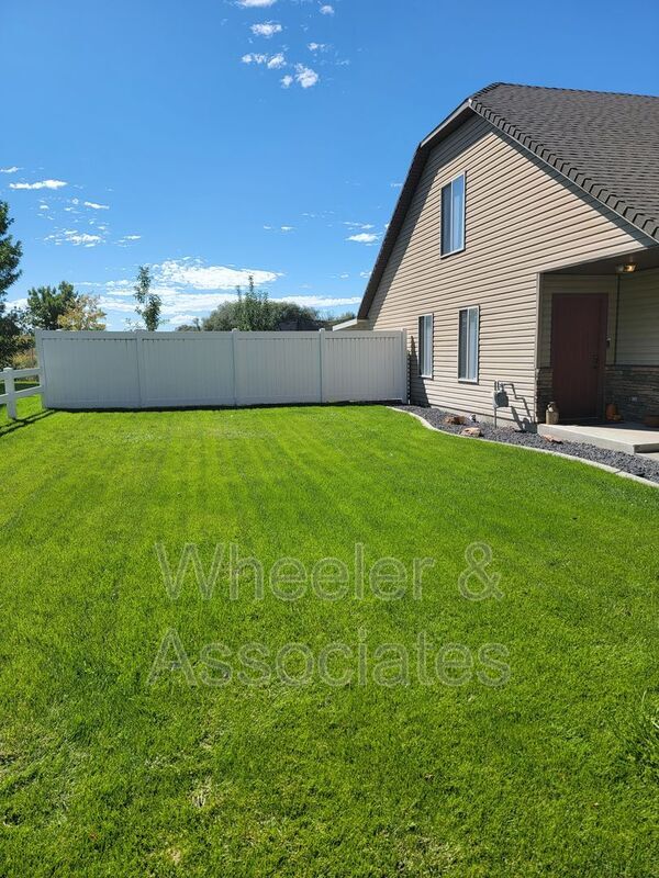 Building Photo - 641 W 1325 N
