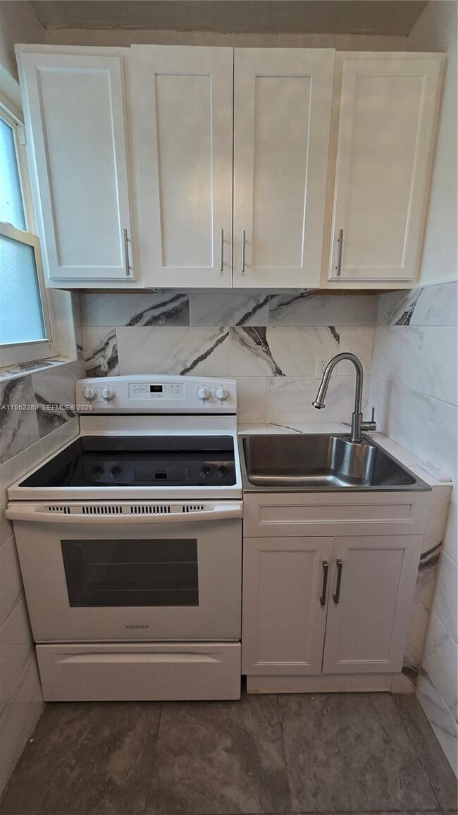 Building Photo - 9680 NW 19th Pl