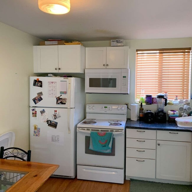 Building Photo - 955 Smith Ln