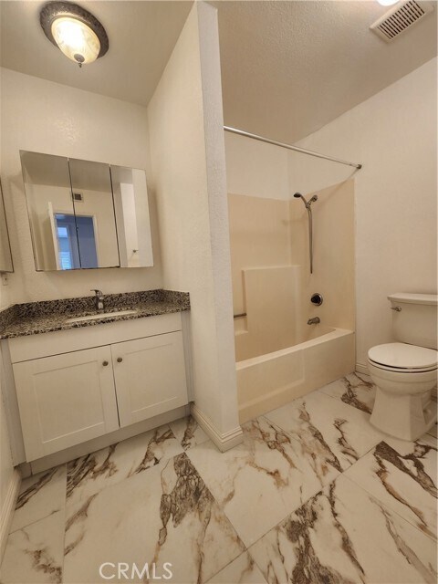 Building Photo - 1599 Border Ave