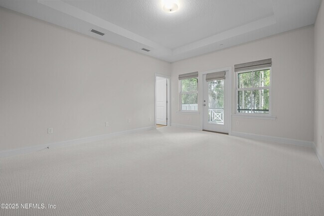 Building Photo - 23 Oak Pk Dr