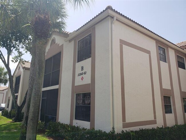 Building Photo - 12252 Royal Palm Blvd