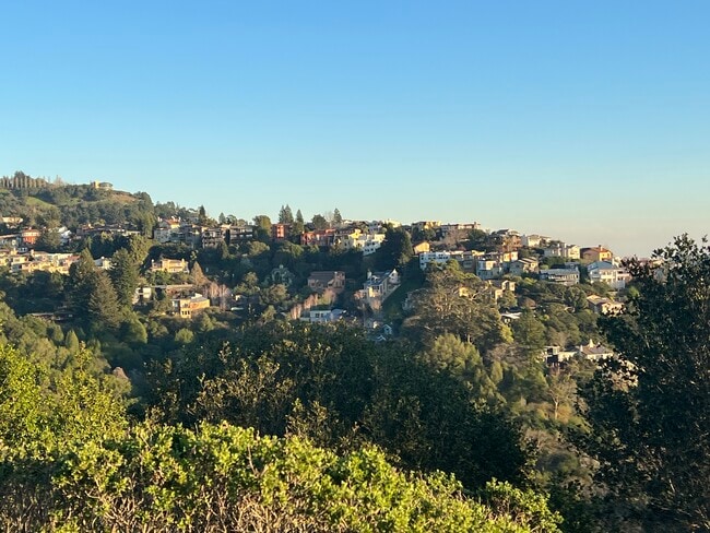 Building Photo - Stonewall Studio