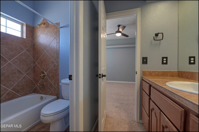 Building Photo - 6300 Franklin Vista Dr