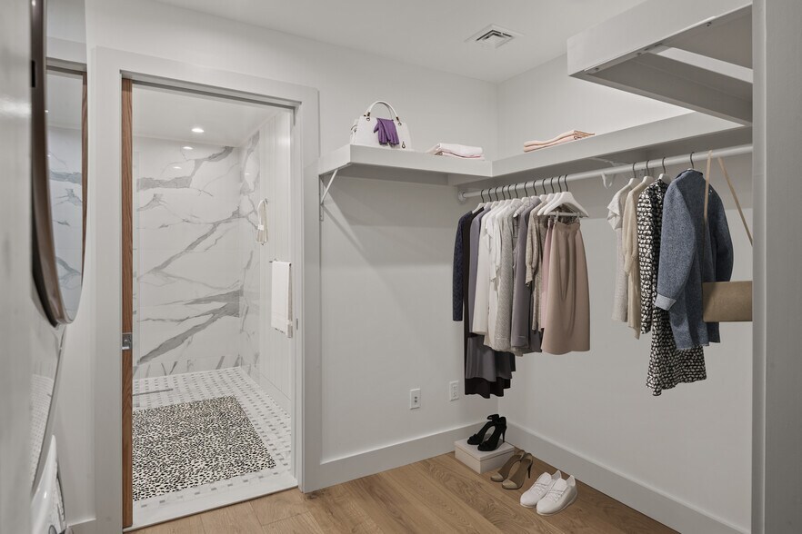 Building Photo - 482 Congress St