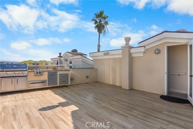 Building Photo - 208 E Balboa Blvd