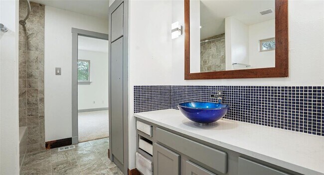 Building Photo - 13918 Hummingbird Ln