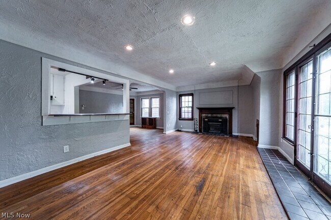 Building Photo - 18405 Newell Rd