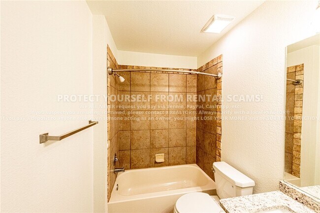 Building Photo - 766 W Breeze Cove