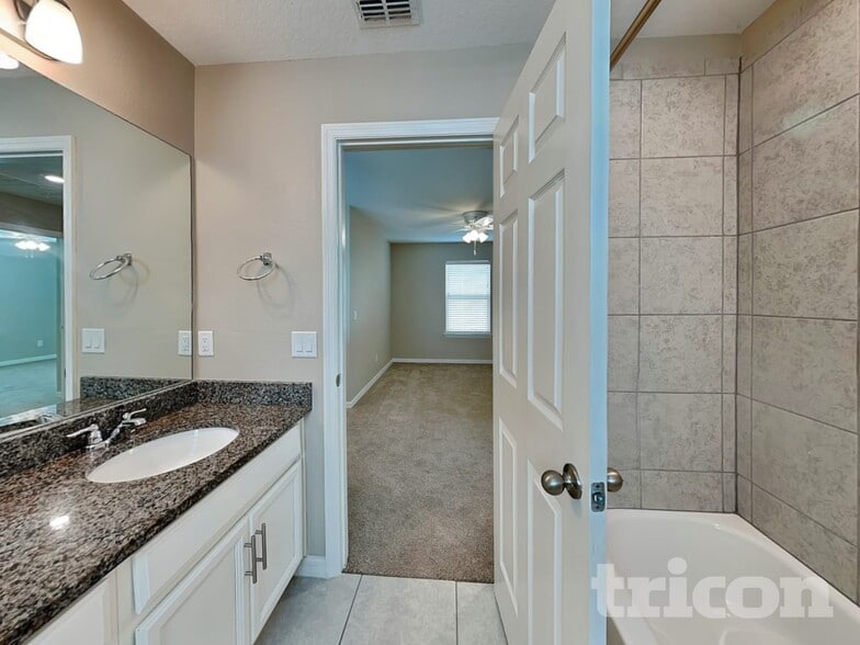 Building Photo - 282 Aberdeen St