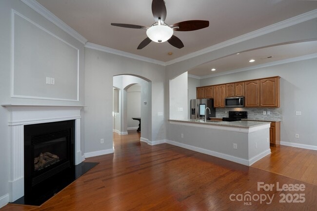 Building Photo - 10725 Serape Rd