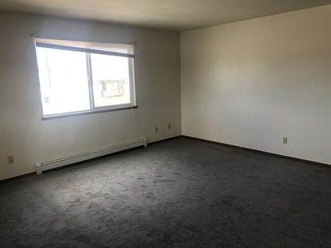 Building Photo - 94 N Grogan St