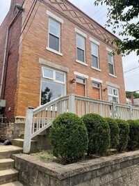 Building Photo - 1204 Indianola Ave