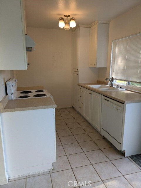 Primary Photo - 23244 Orange Ave