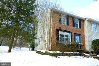Building Photo - 10249 Quiet Pond Terrace