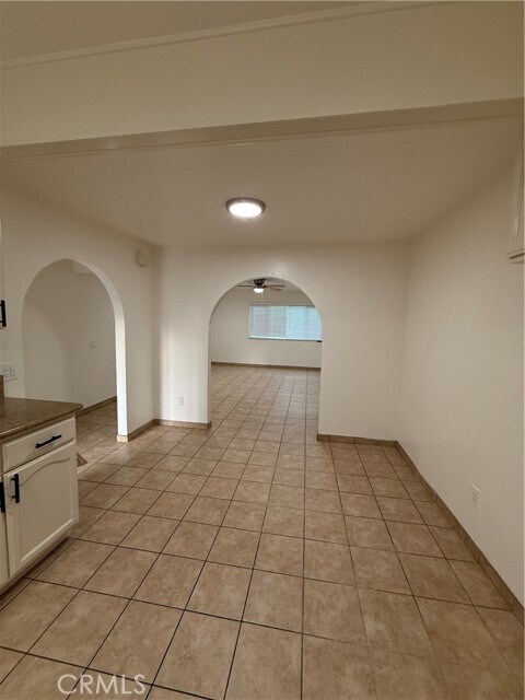 Building Photo - 605 Highlander Ave