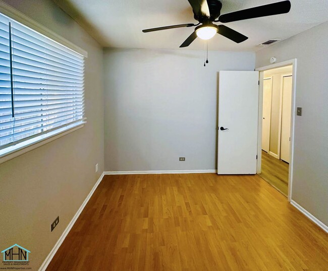 Building Photo - Welcome to Your Dream Home in Thunderbird ...