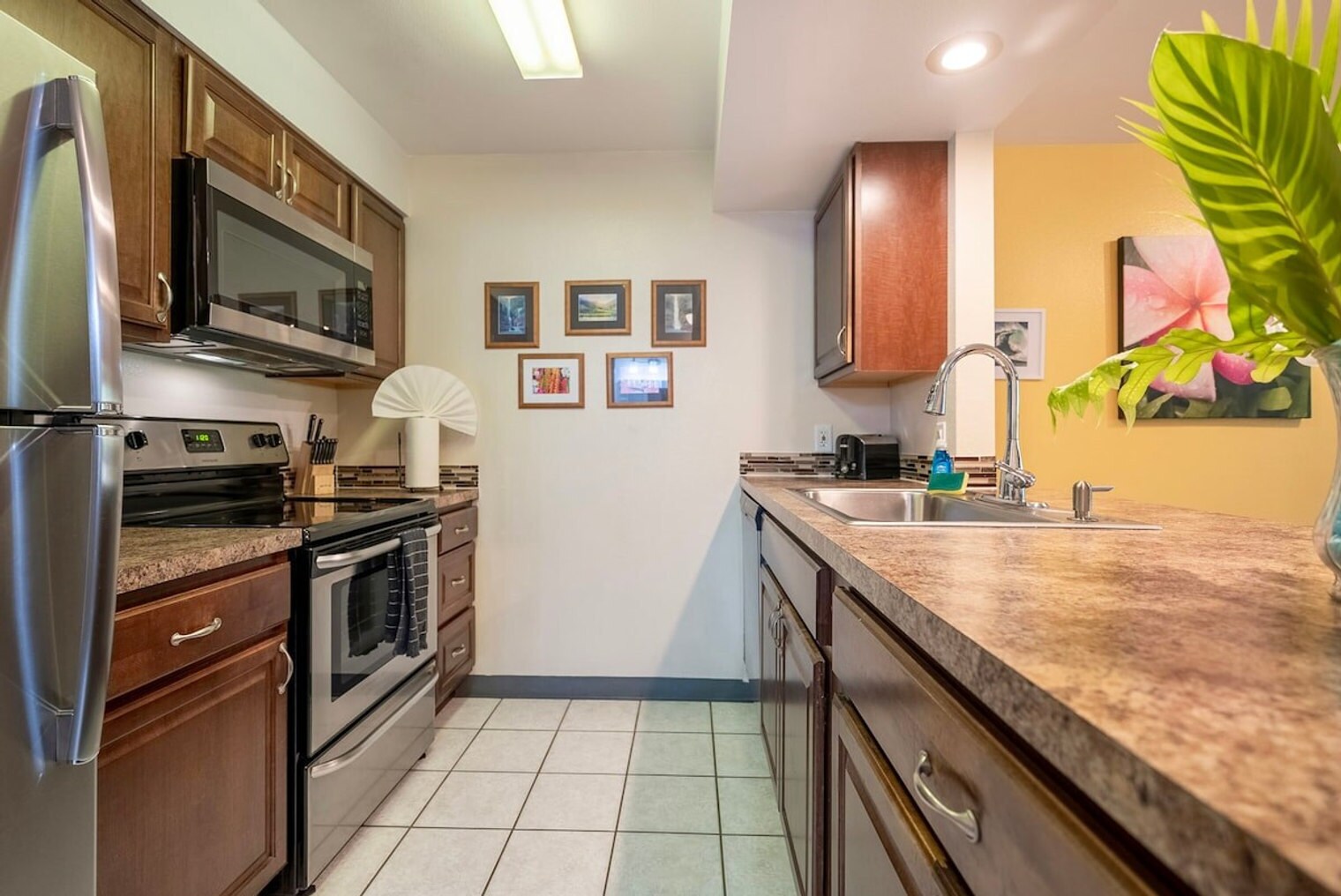 Building Photo - 679 S Kihei Rd