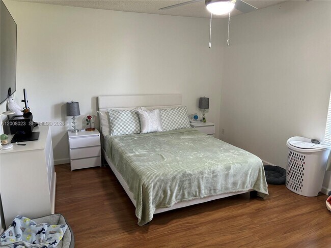 Building Photo - 8310 Sands Point Blvd