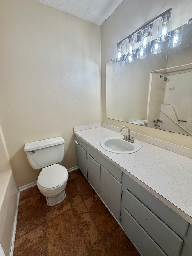 Building Photo - 1101 6th St