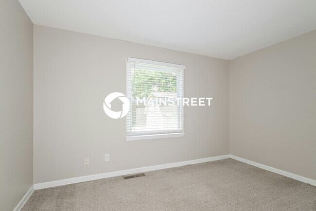 Building Photo - 3 Bedroom Pet-Friendly Home in St Peters, MO with Main Street Renewal