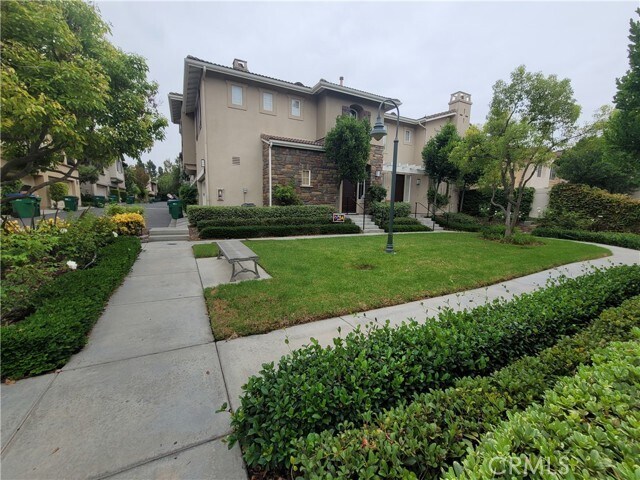 Building Photo - 74 Rosenblum