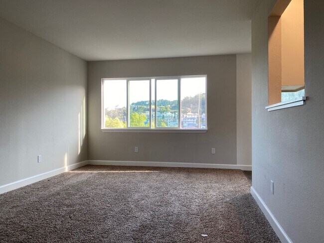 Building Photo - Lewis Ln-409