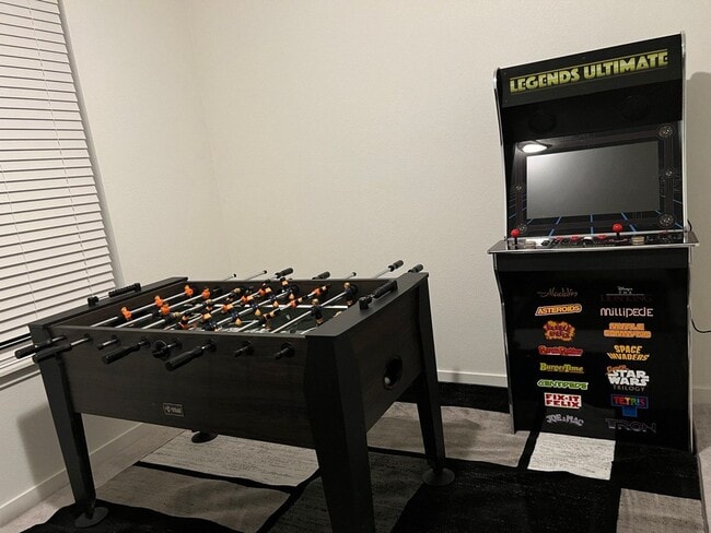 Building Photo - Two Story Home in Reunion