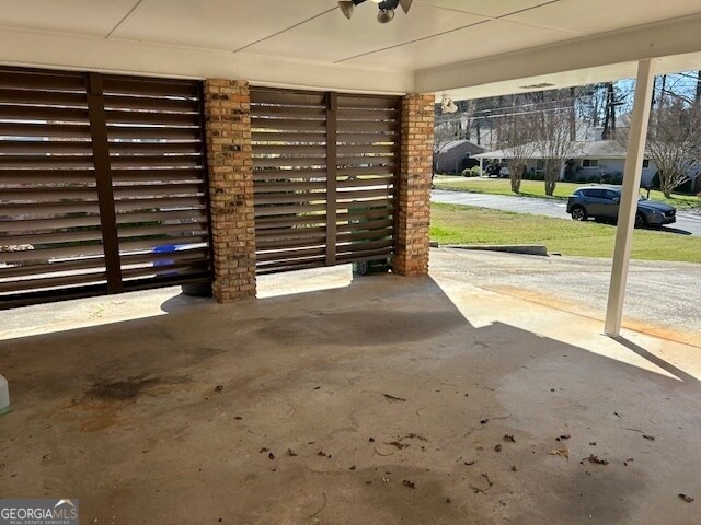 Building Photo - 4190 Smithfield Dr