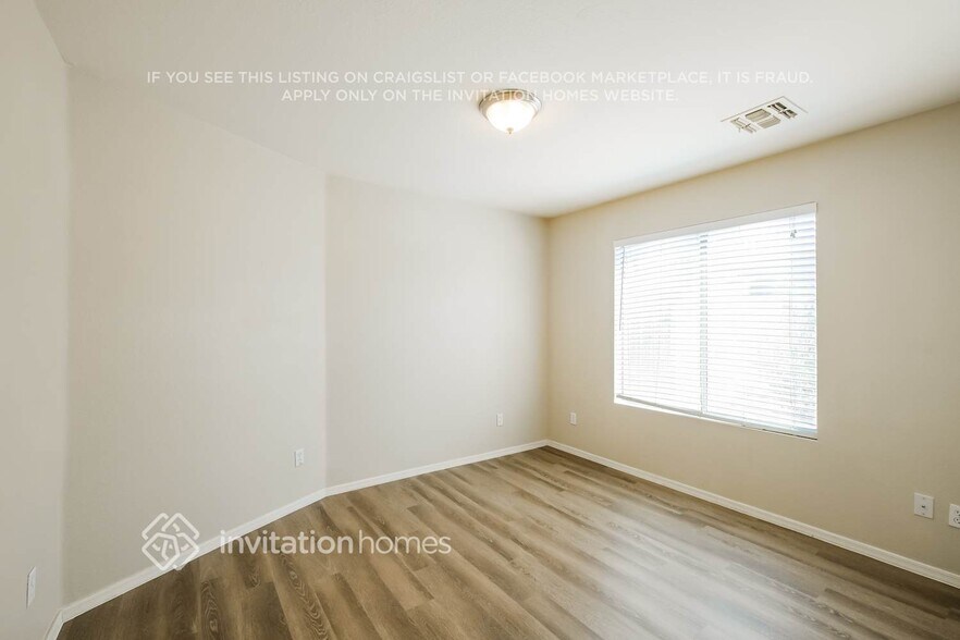 Building Photo - 8207 S 18th St