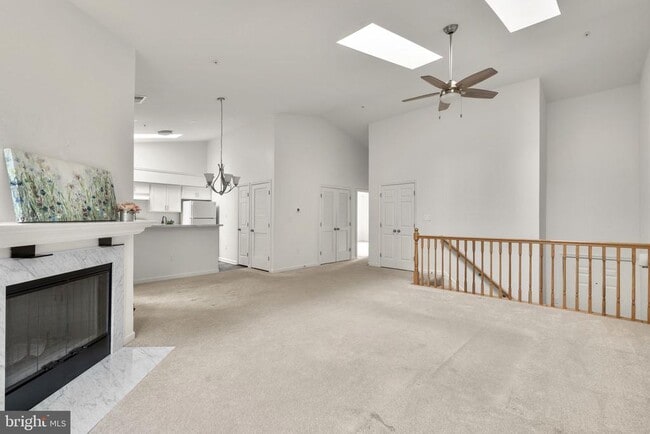 Building Photo - 14225 Jib St