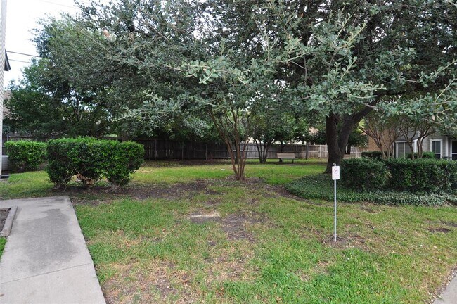 Building Photo - 10616 Mellow Meadow Dr
