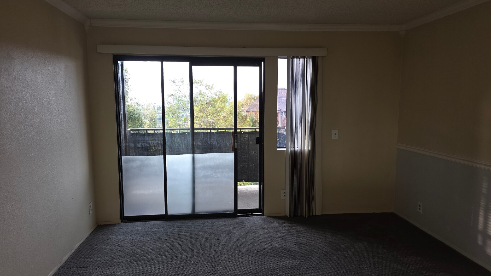 Building Photo - 5990 Dandridge Ln