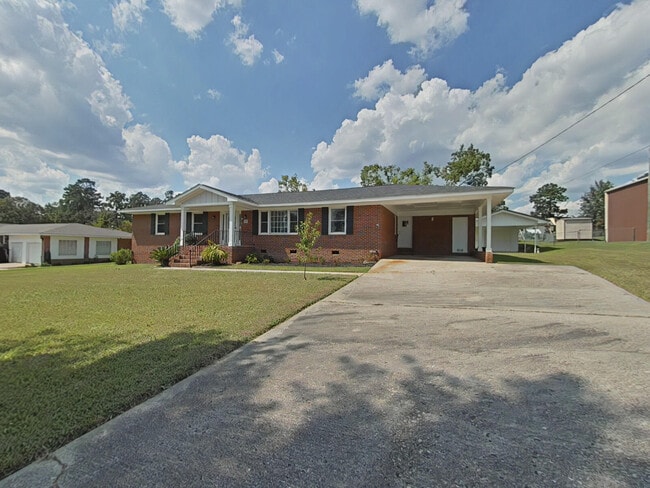 Building Photo - 117 Deerwood Dr