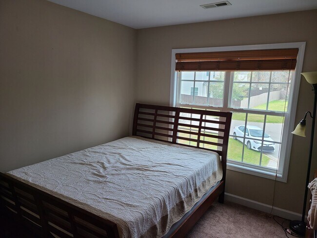 Building Photo - 4 Bedroom 2.5 Bath unfurnished home - Peggy's Cove Sneads Ferry