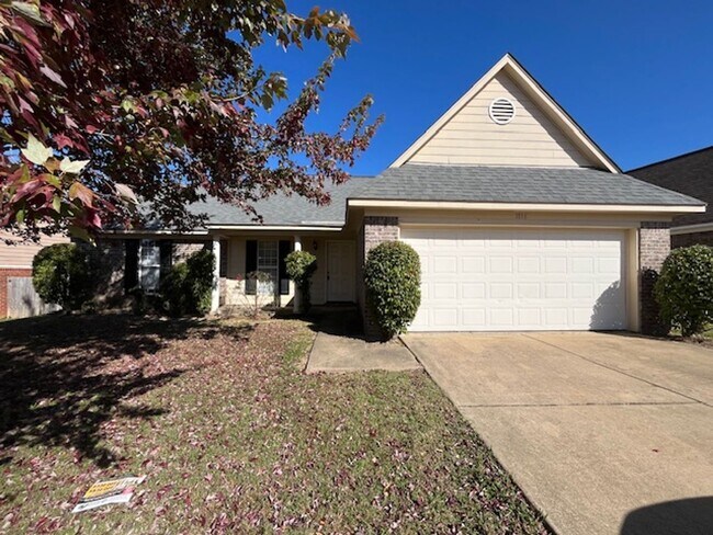 Primary Photo - Renovated 3 Bedroom 2 Bath Home for Rent w...