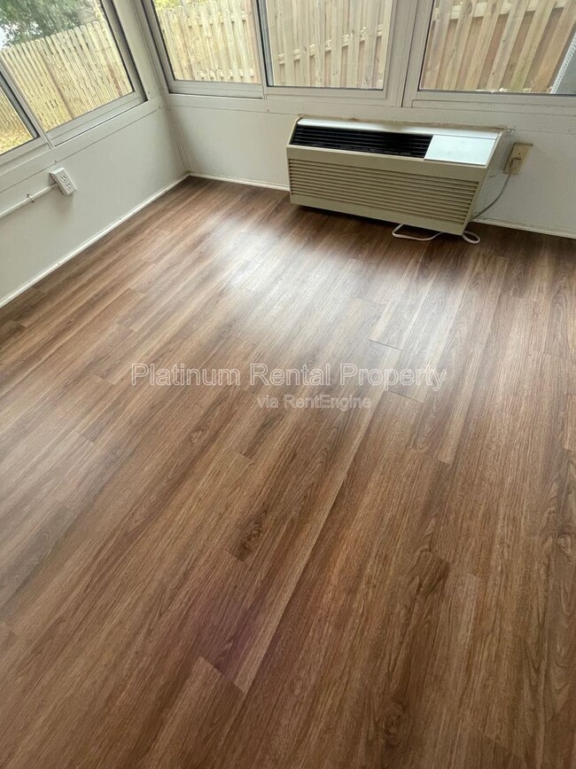 Building Photo - 3665 Orchard St