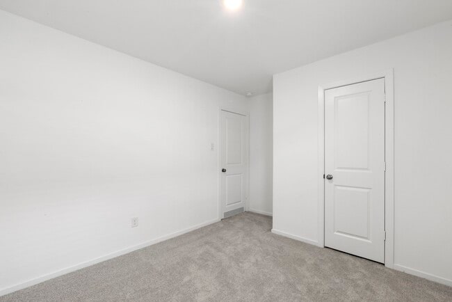 Building Photo - 3064 Fantasy Ter Dr