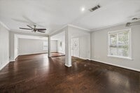Building Photo - 6621 Westview Dr